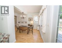 320 University Avenue, photo 14