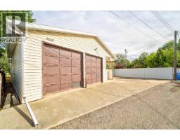 726 10 Avenue S - photo 37