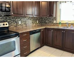 17 Oakwood, Dartmouth, NS B2W5P8 Photo 15