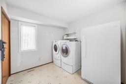 284 Lynbrook Drive, Winnipeg, MB R3R0T1 Photo 16