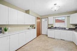 284 Lynbrook Drive, Winnipeg, MB R3R0T1 Photo 10