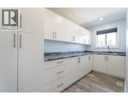 Laundry room - 20 Sienna Court, Chatham, ON N7M0R9 Photo 13