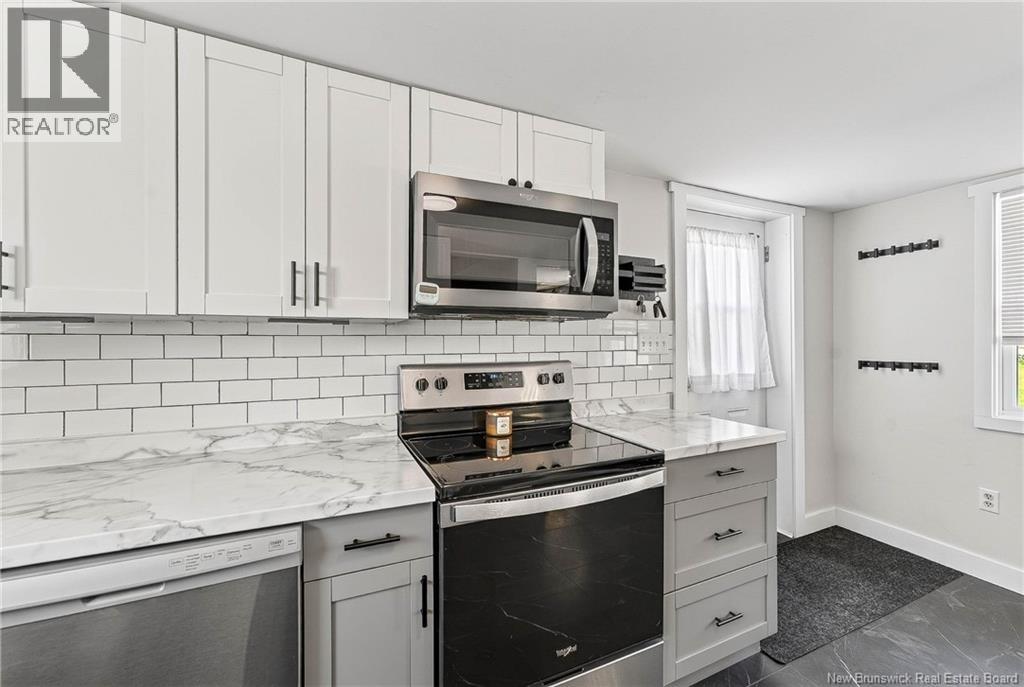 6 Armstrong Street - Image 10