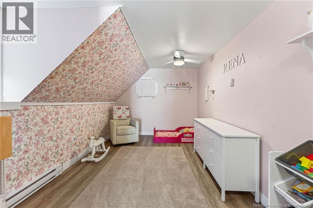 6 Armstrong Street - 34