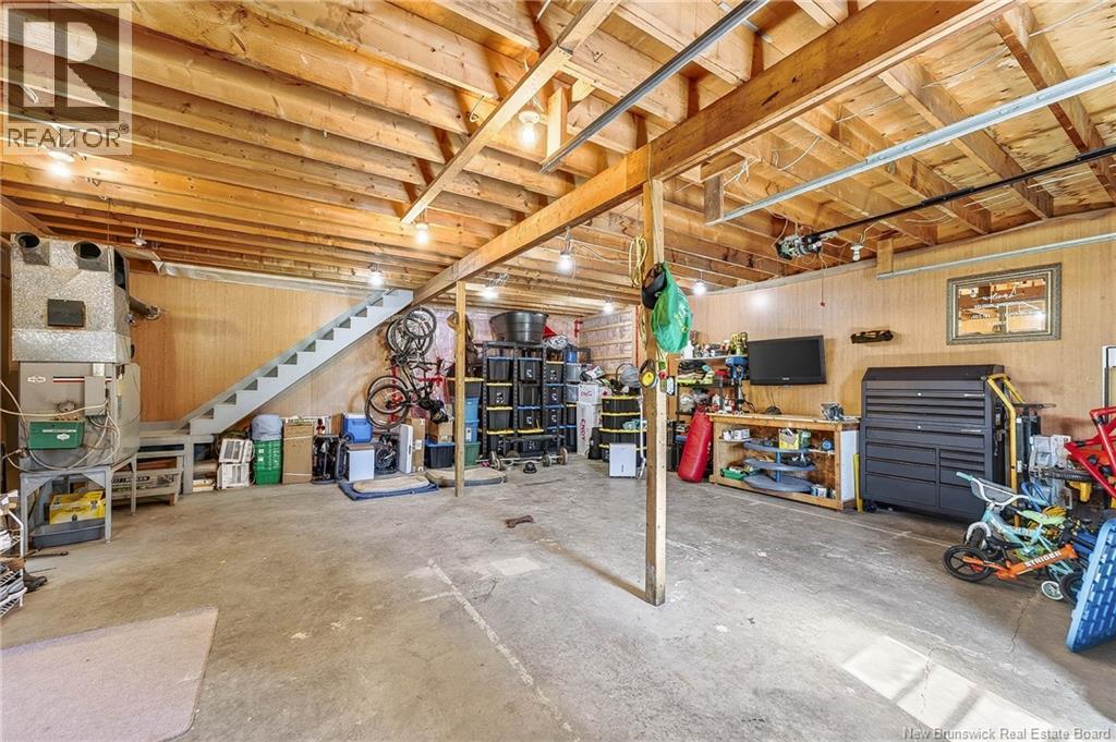 6 Armstrong Street - 41