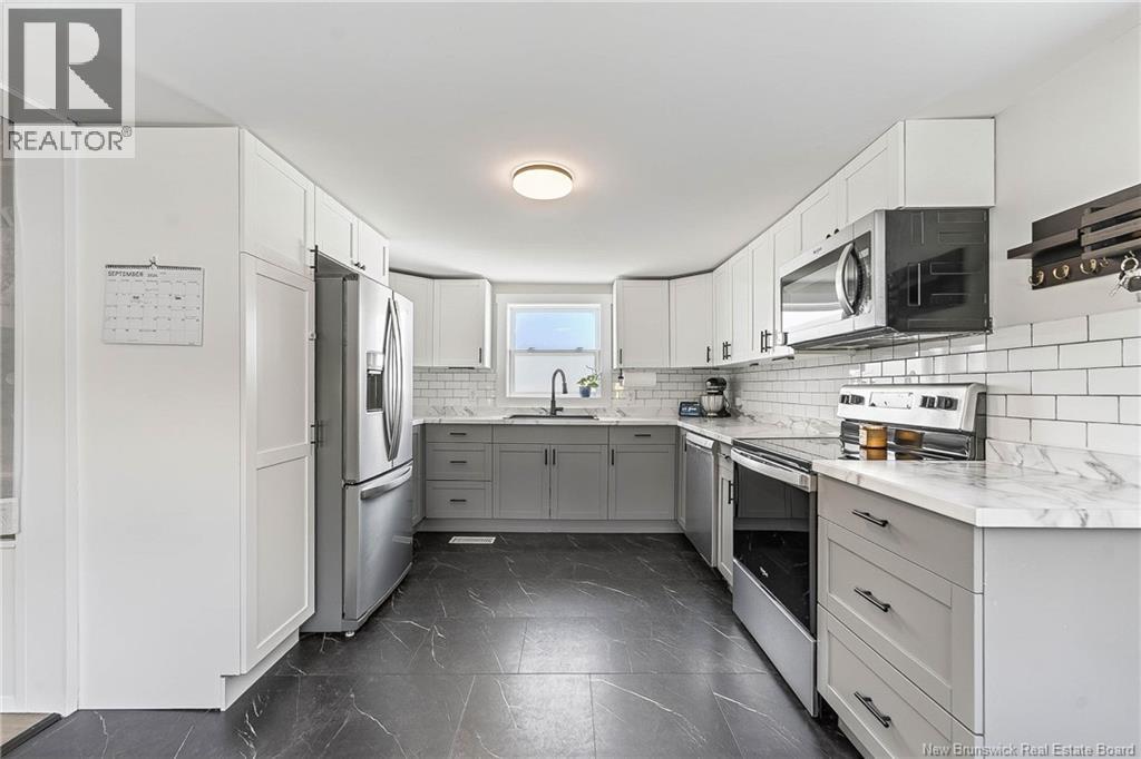 6 Armstrong Street - Image 7