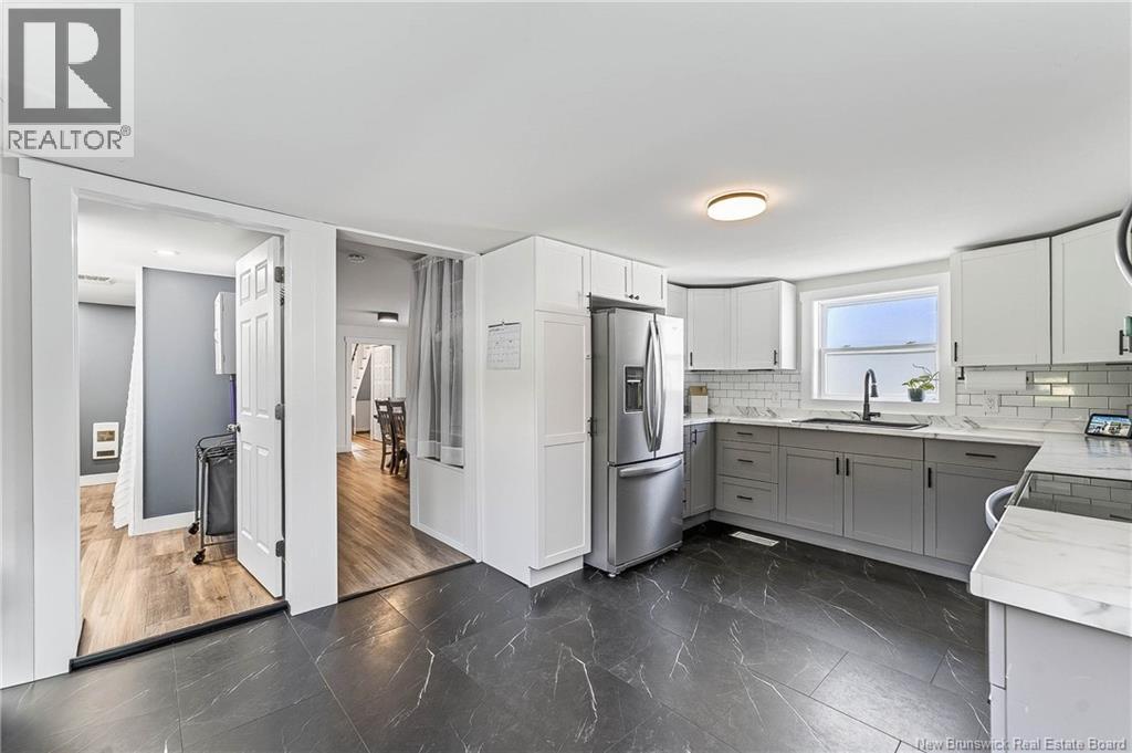 6 Armstrong Street - 8