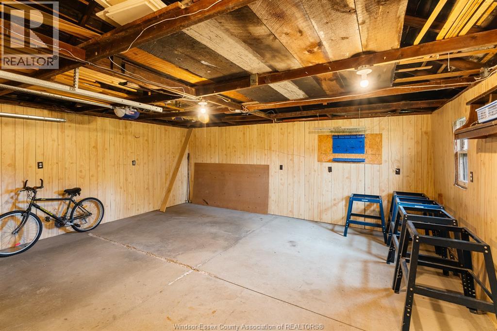 9510 WALKER ROAD - 28