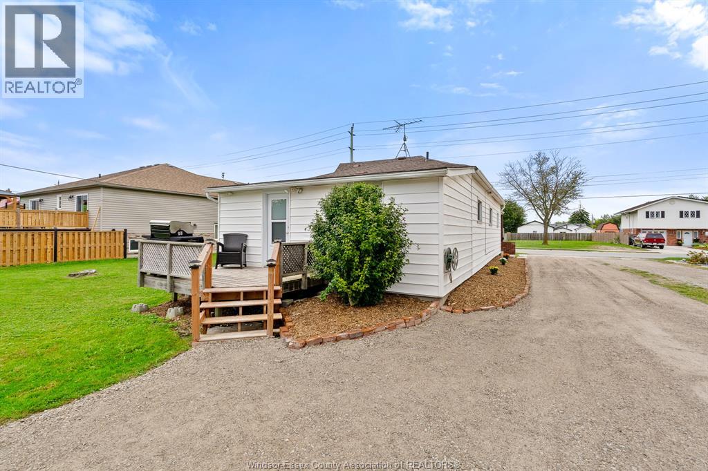 9510 WALKER ROAD - Image 31