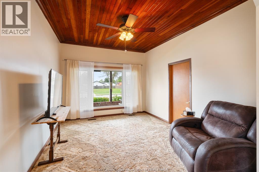 9510 WALKER ROAD - 8