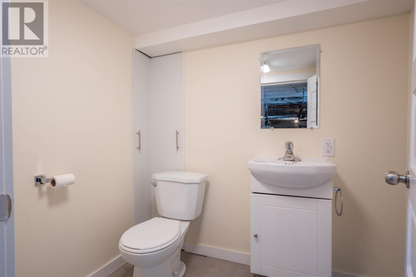 216 Goulais AVE - Image 23