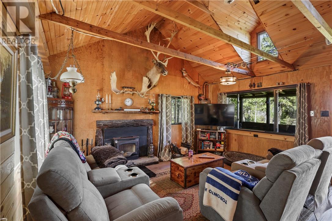 271 SMITH BAY Road, Gore Bay, Manitoulin Island — photo 17