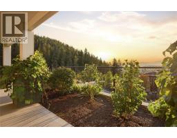 1530 Winter Lane, Kelowna, BC V1P1T2 Photo 41
