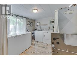 422 West Street, Petrolia, ON N0N1R0 Photo 14