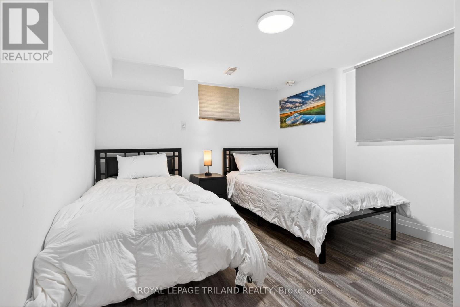 1223 SUNNINGDALE ROAD E - Image 26