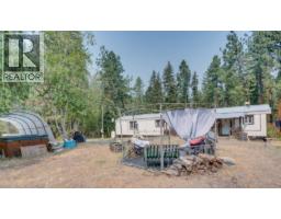 Primary Bedroom - 2996 Brockman Road, Salmon Arm, BC V1E3K5 Photo 13