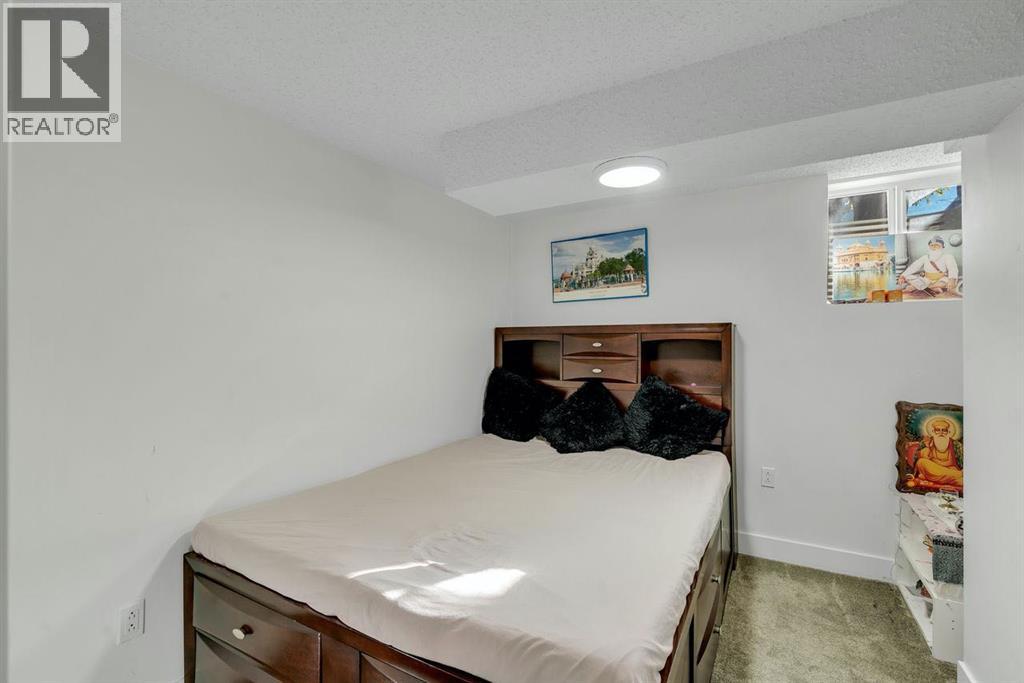 17 Falshire Terrace NE - photo 31
