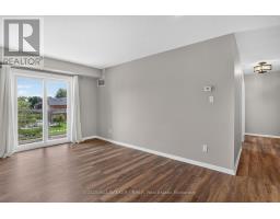 210 - 106 Aspen Springs Drive, Clarington, ON L1C5N7 Photo 8