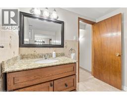 1060 Dowland Crescent, Burlington, ON L7T4C8 Photo 34