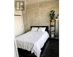 605 - 111 Bathurst Street, Toronto, ON M5V0M9 Photo 12