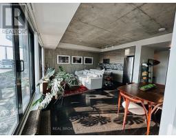 605 - 111 Bathurst Street, Toronto, ON M5V0M9 Photo 14