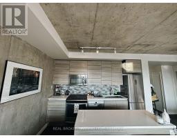 605 - 111 Bathurst Street, Toronto, ON M5V0M9 Photo 15
