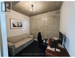 605 - 111 Bathurst Street, Toronto, ON M5V0M9 Photo 9