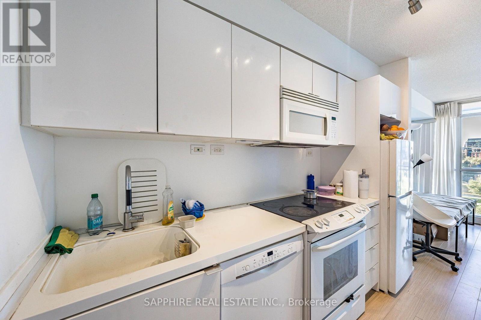 #541 15 ICEBOAT TERRACE - 11