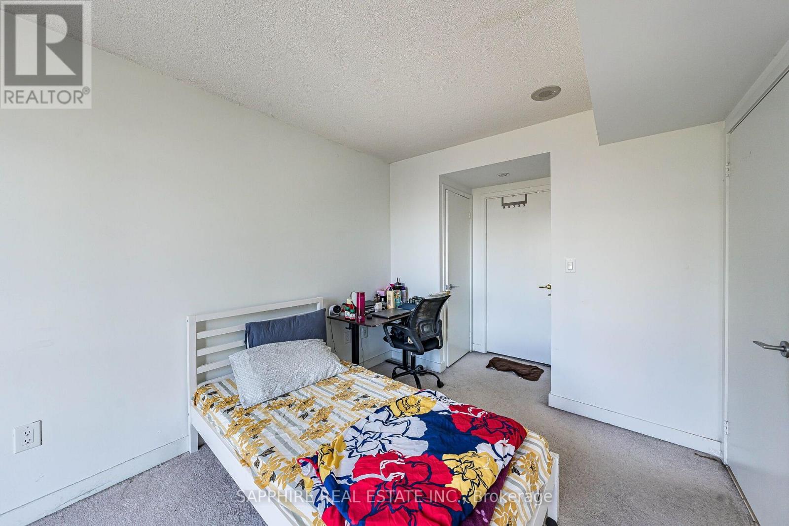 #541 15 ICEBOAT TERRACE - 24