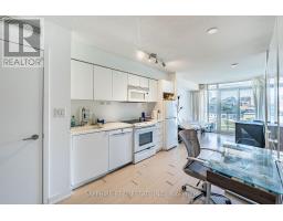 541 - 15 Iceboat Terrace, Toronto, ON M5V4A5 Photo 9