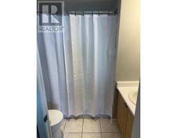 805 - 225 Wellesley Street E, Toronto, ON M4X1X8 Photo 9