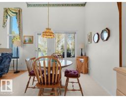 156 Phillips Ro Nw, Edmonton, AB T5T5Y3 Photo 12