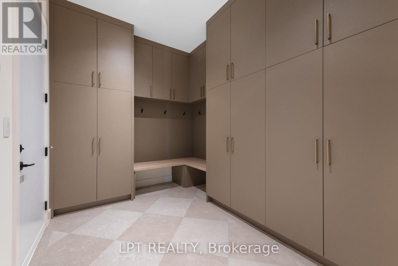 1063 RIVER ROAD - 24