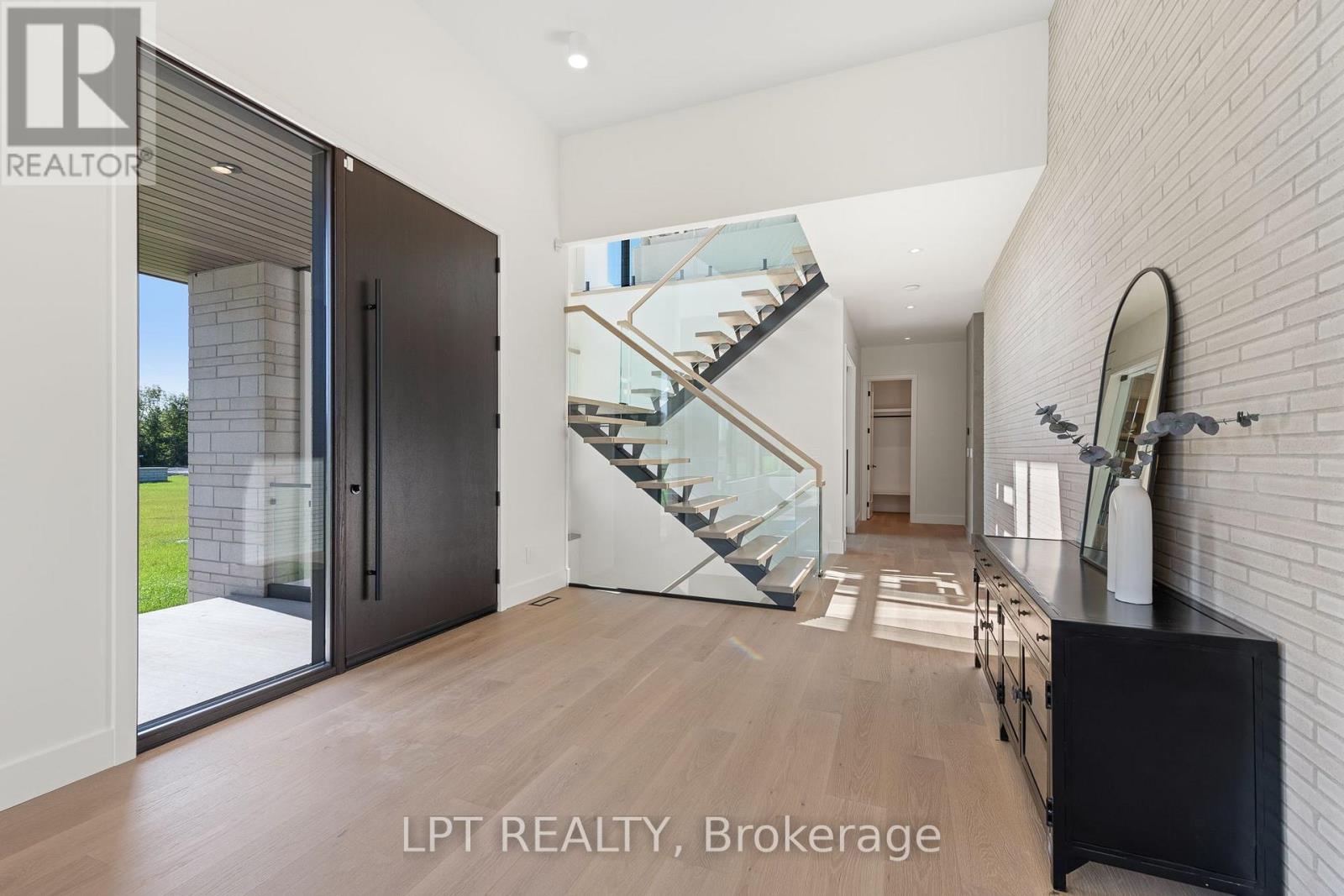 1063 RIVER ROAD - 7