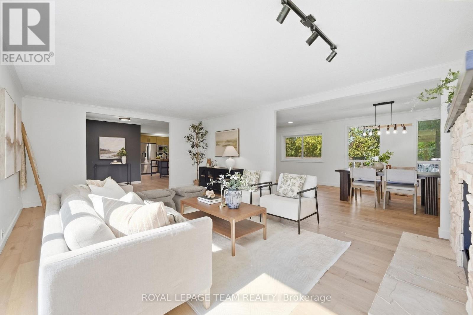 1819 RIDEAU ROAD - 10