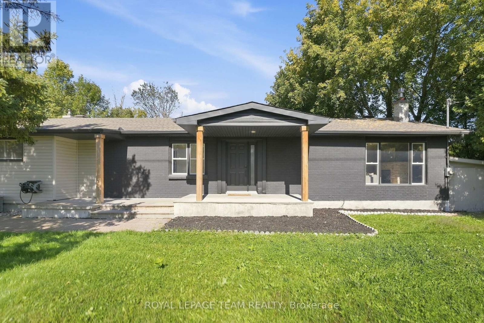 1819 RIDEAU ROAD - 2