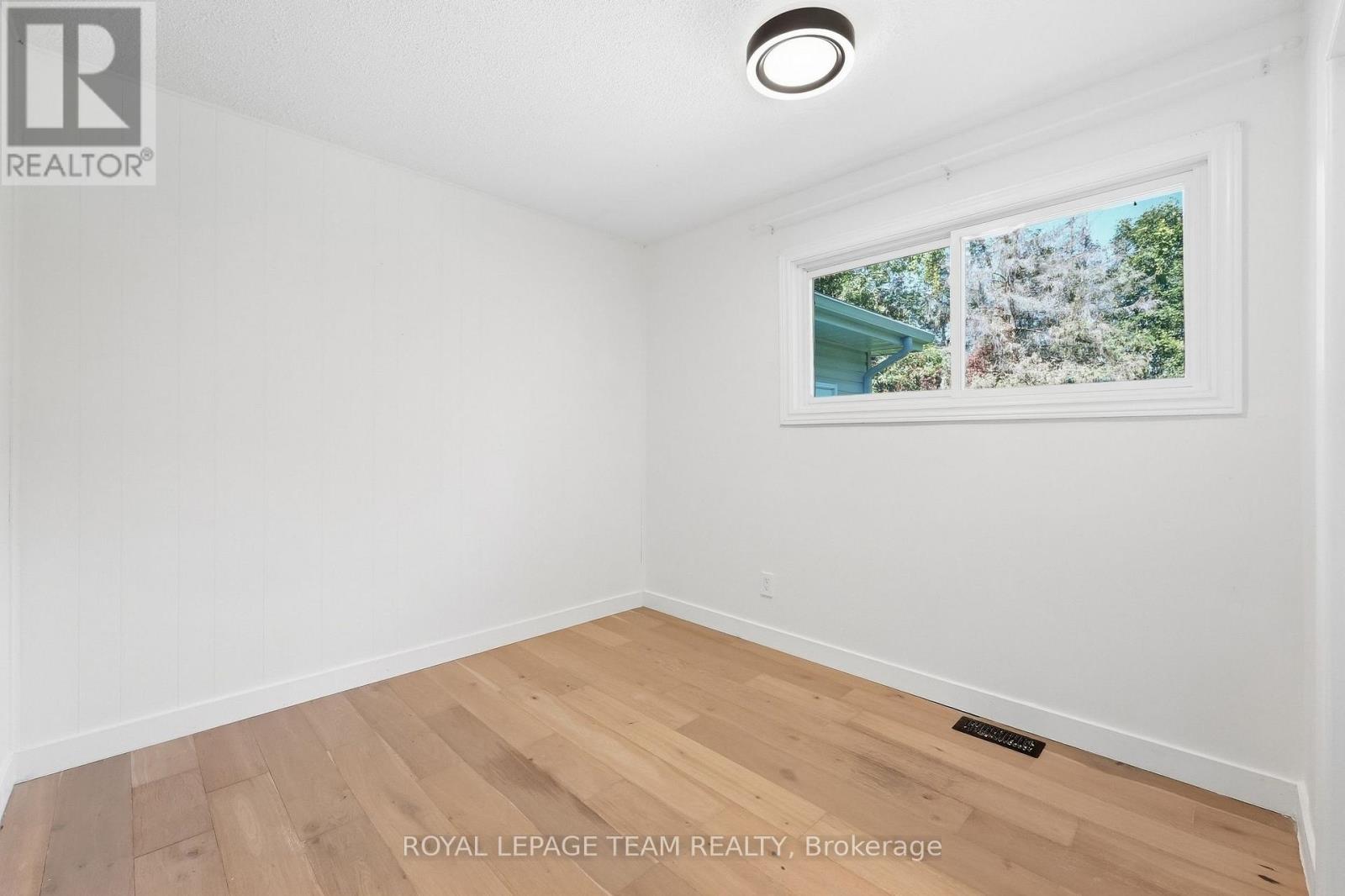1819 RIDEAU ROAD - 25