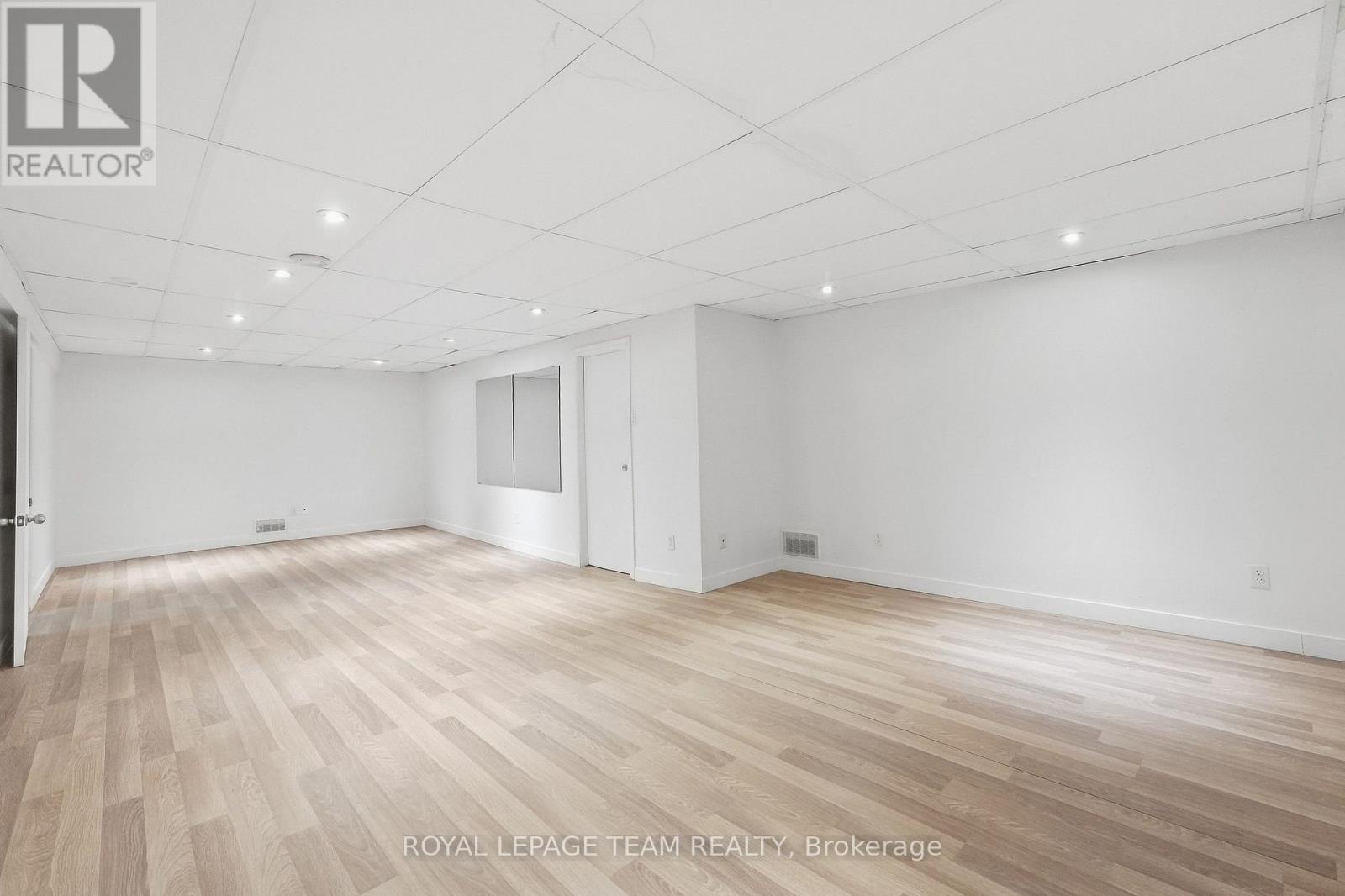 1819 RIDEAU ROAD - 31