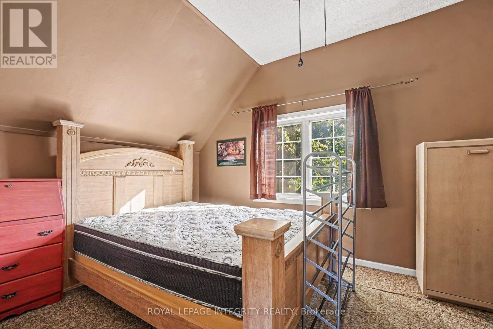 1261 RODNEY LANE - 11