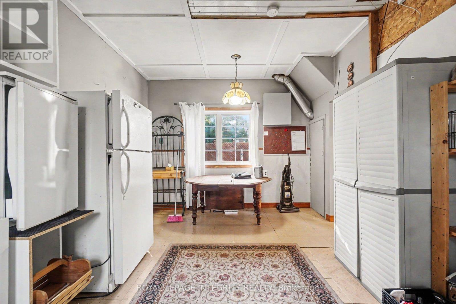 1261 RODNEY LANE - 8