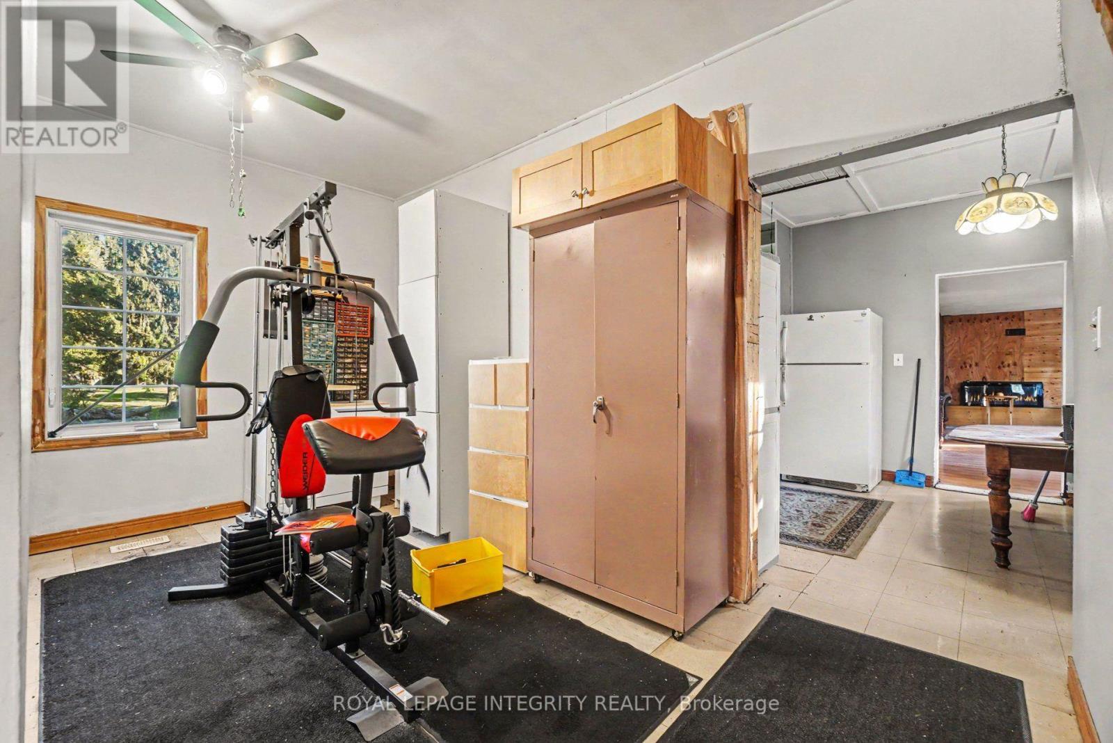 1261 RODNEY LANE - 9