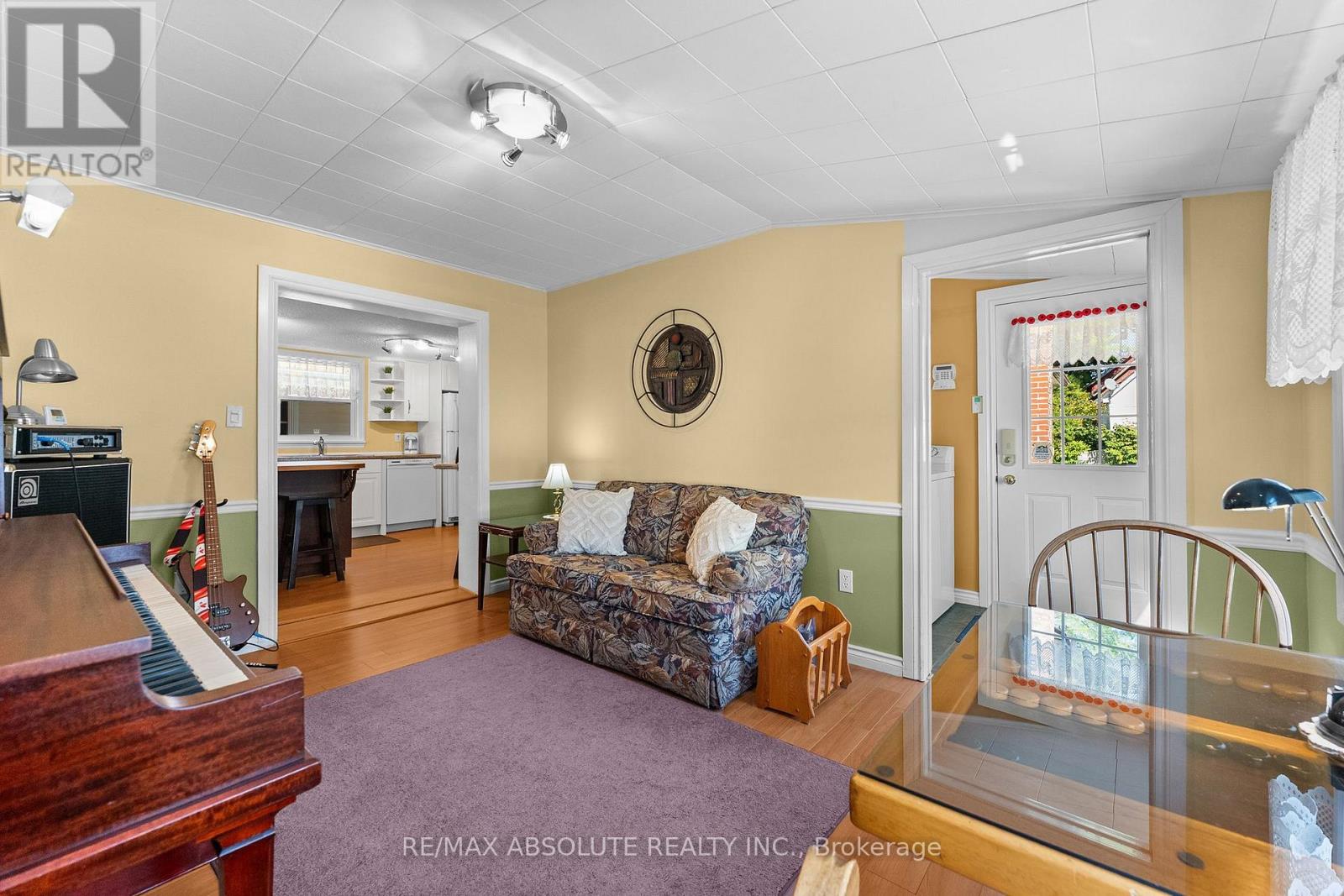 150 MCGONIGAL STREET W - 20