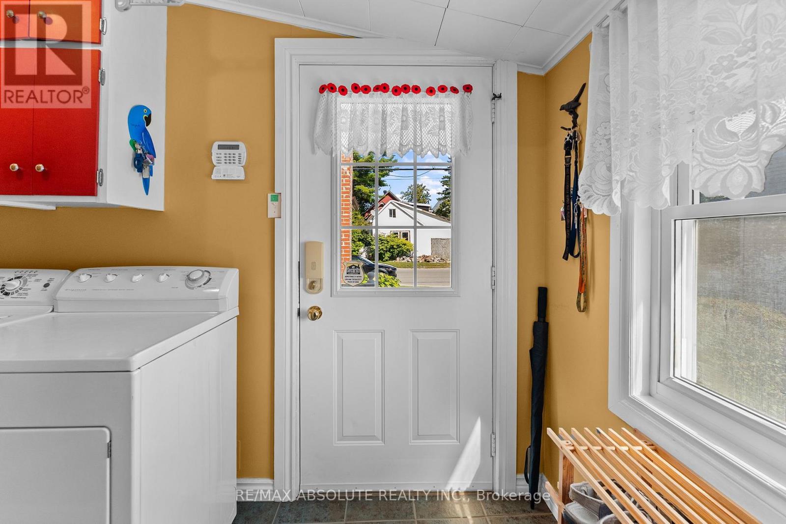 150 MCGONIGAL STREET W - 21