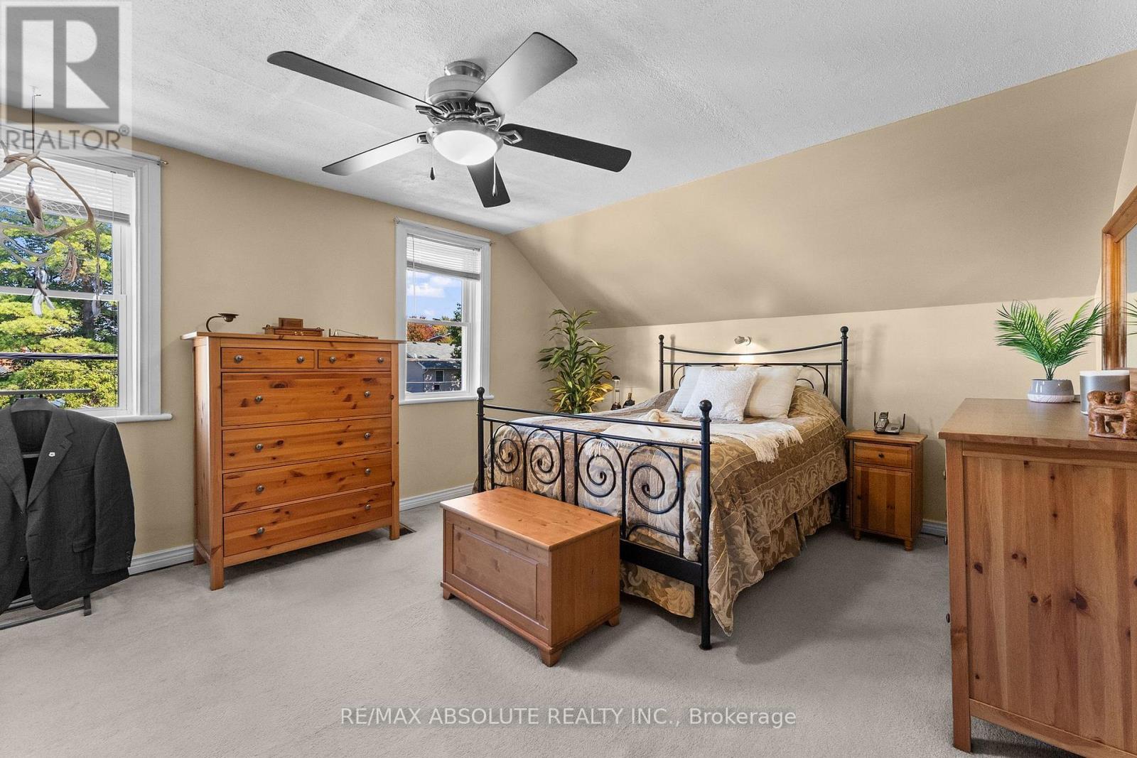 150 MCGONIGAL STREET W - 23