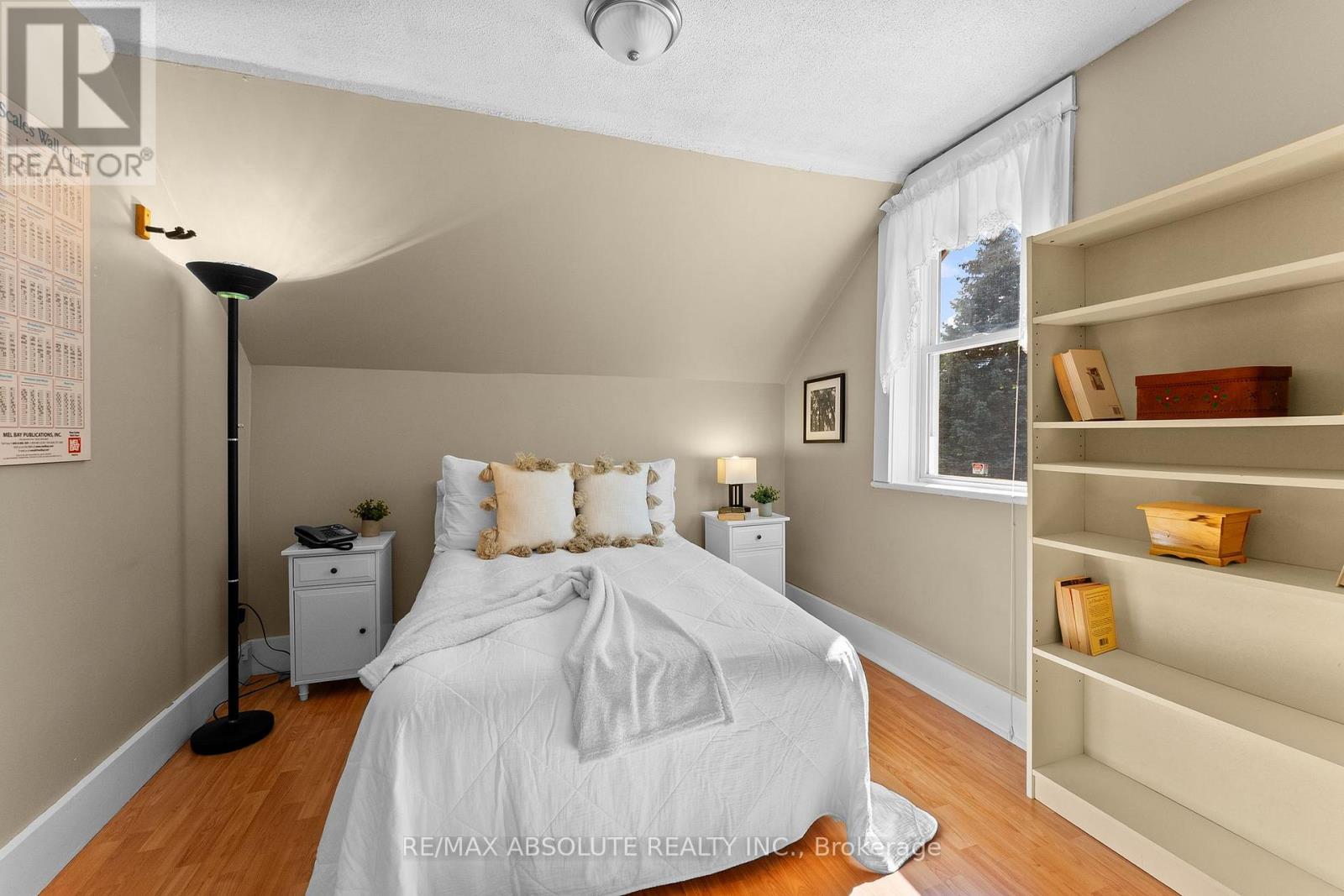 150 MCGONIGAL STREET W - 25