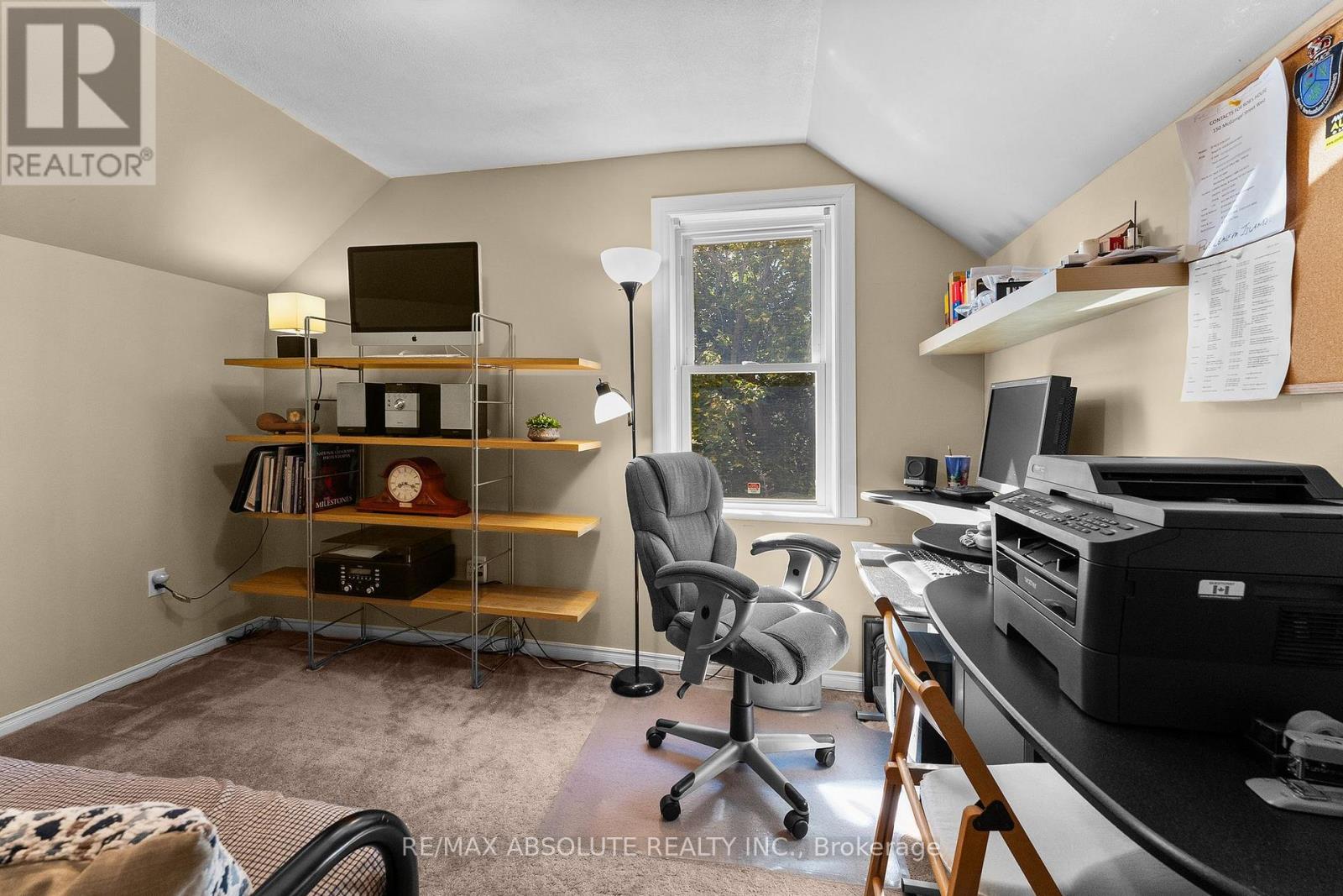 150 MCGONIGAL STREET W - 27