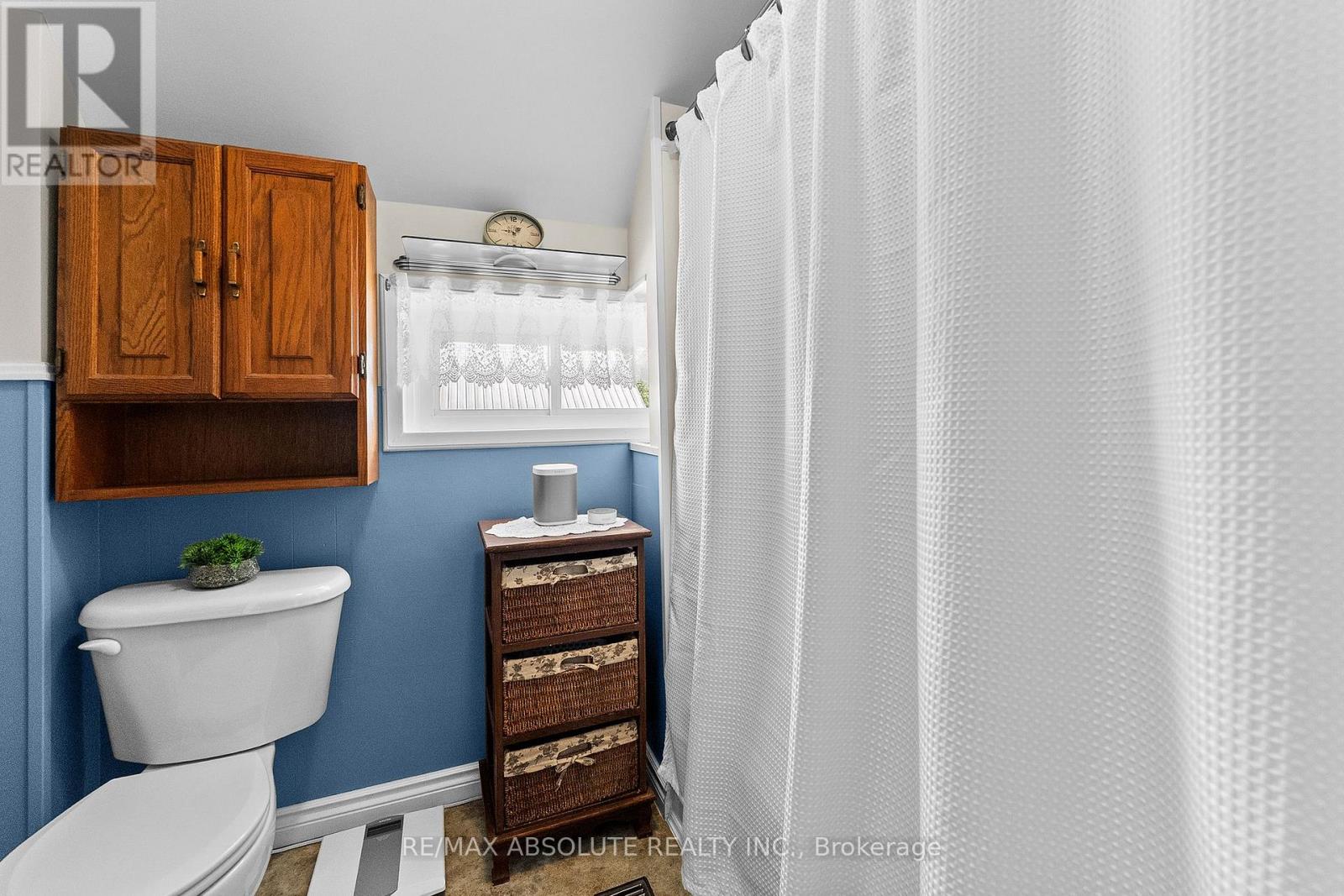150 MCGONIGAL STREET W - 28