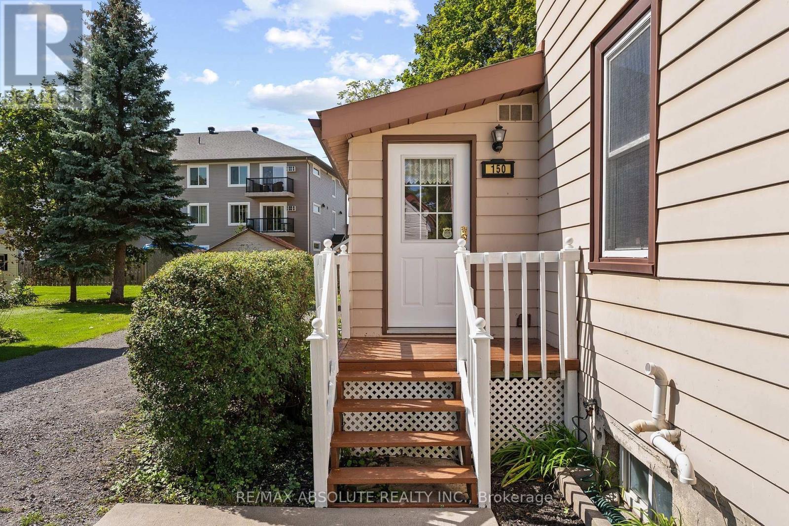 150 MCGONIGAL STREET W - 36