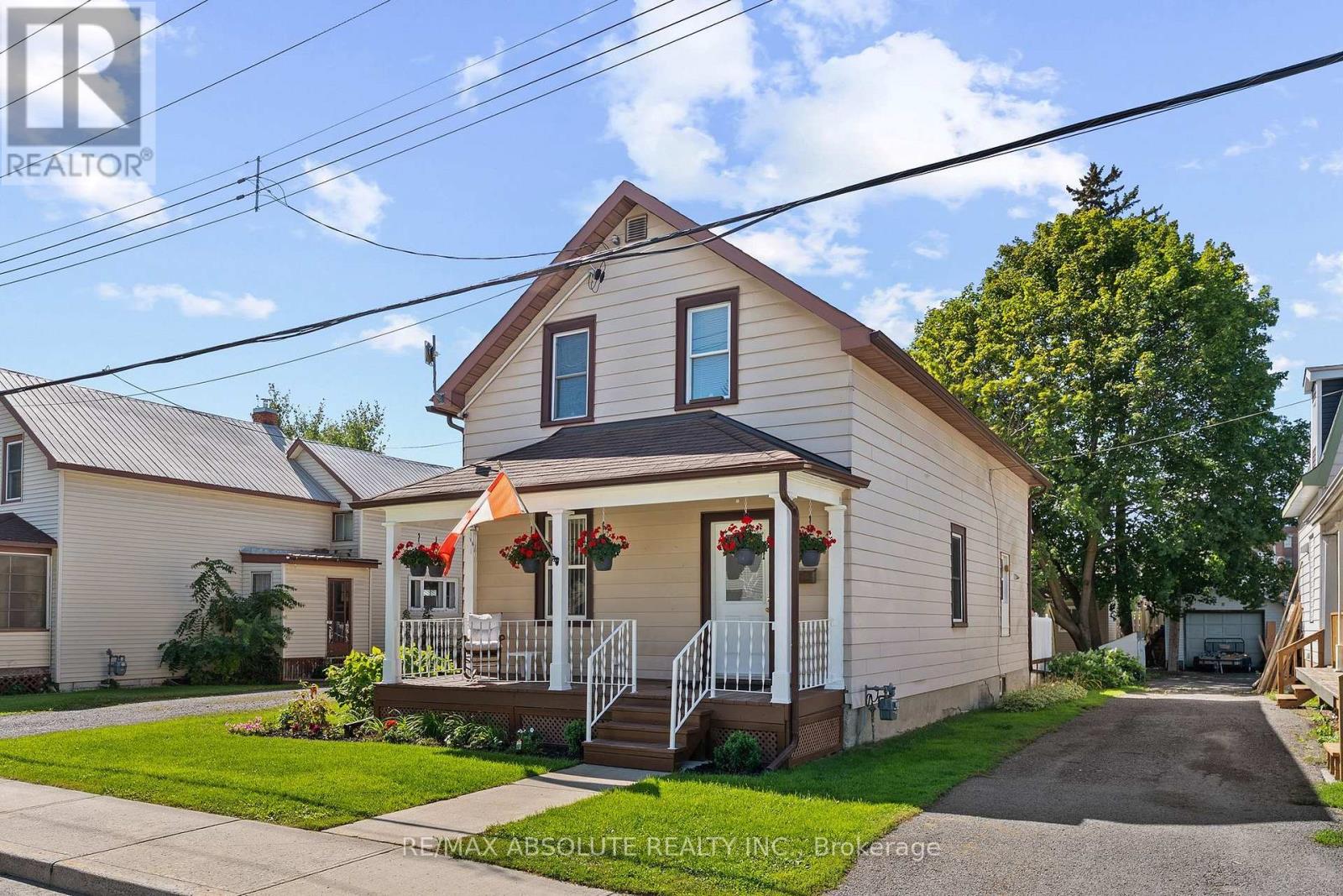 150 MCGONIGAL STREET W - Image 46