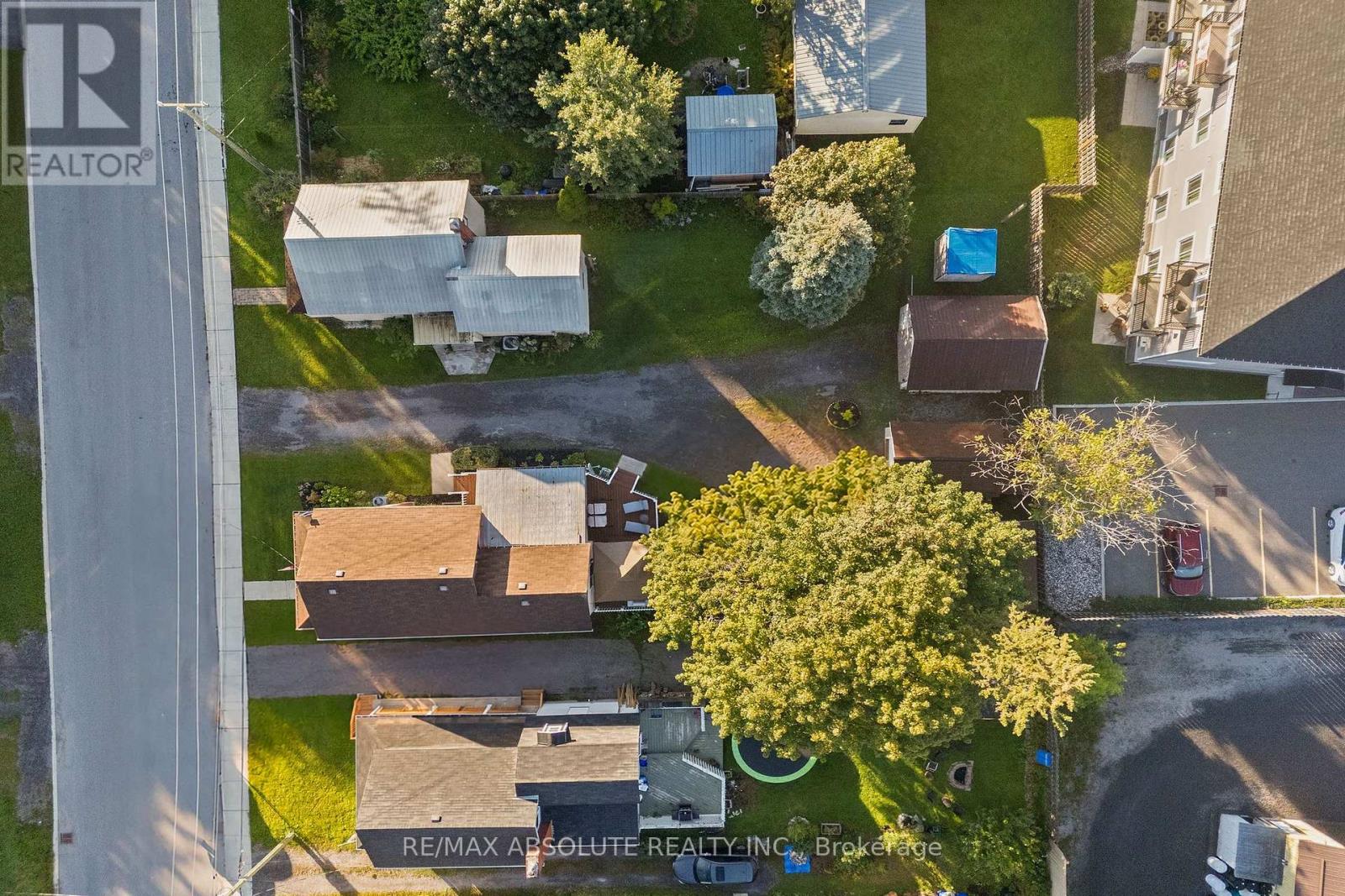 150 MCGONIGAL STREET W - Image 47